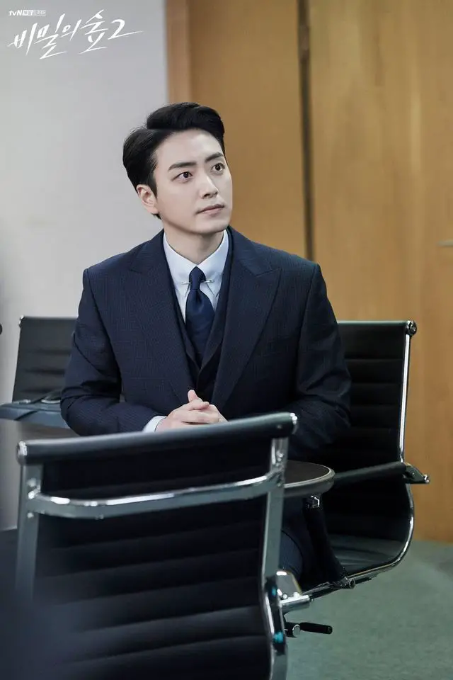 Lee Joon Hyuk Hints On What To Expect In His Villain Role Reprisal For  