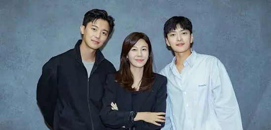 “Let’s Get Grabbed By The Collar” Introduces The Characters of Kim Ha Neul, Yeon Woo Jin and Jang Seung Jo | KWriter
